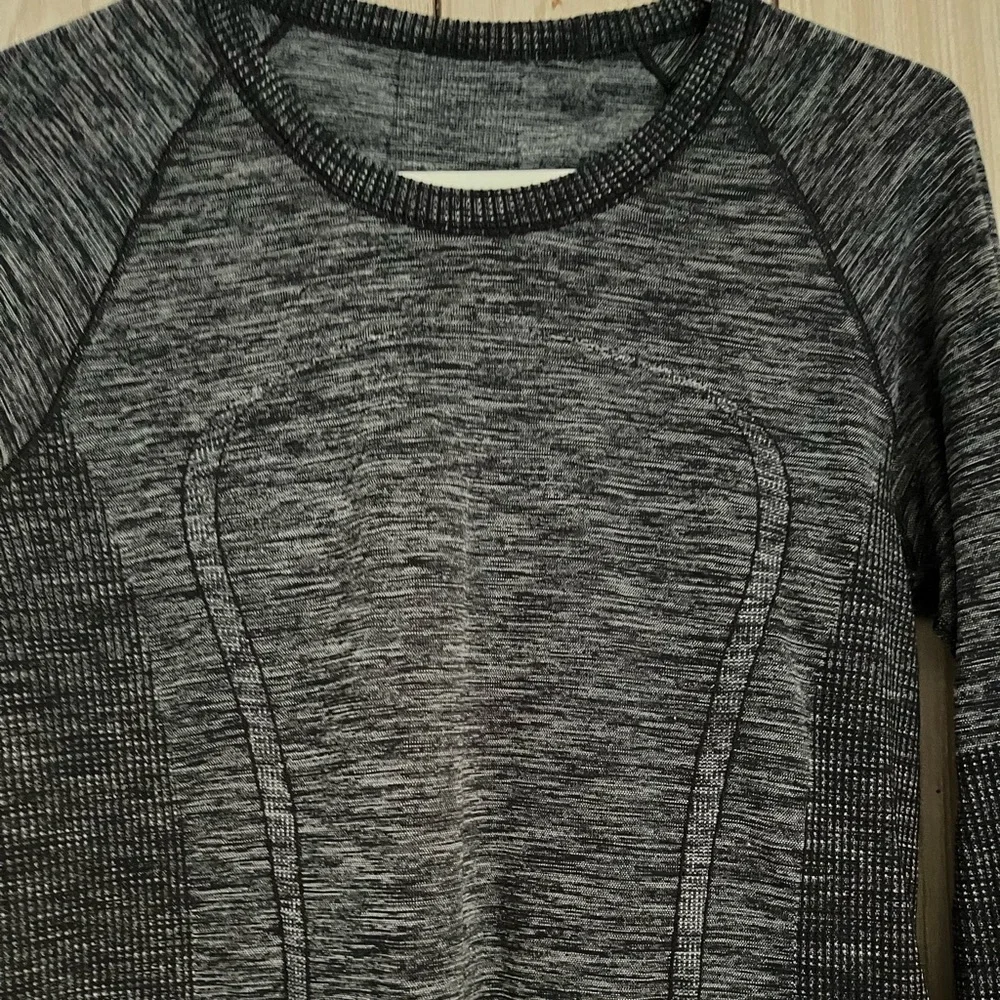 Lululemon Restless Pullover - Picture 6 of 7